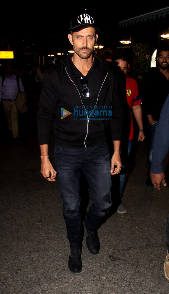 Hrithik Roshan, Shraddha Kapoor, Daisy Shah and others snapped at the airport