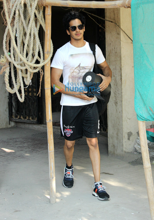 janhvi kapoor and ishaan khatter snapped at gym 1