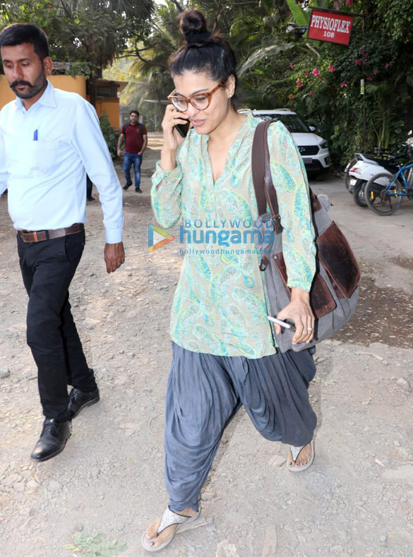 Kajol spotted at Physioflex in Versova Kajol spotted at Physioflex in Versova