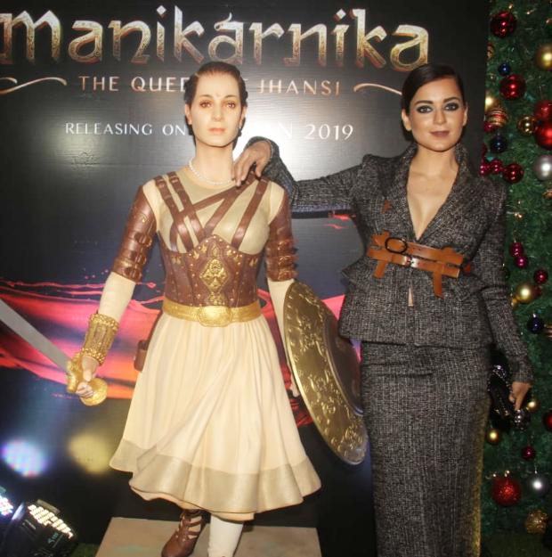 Kangana Ranaut in Tom Ford for Manikarnika bash by Neeta Lulla (4)