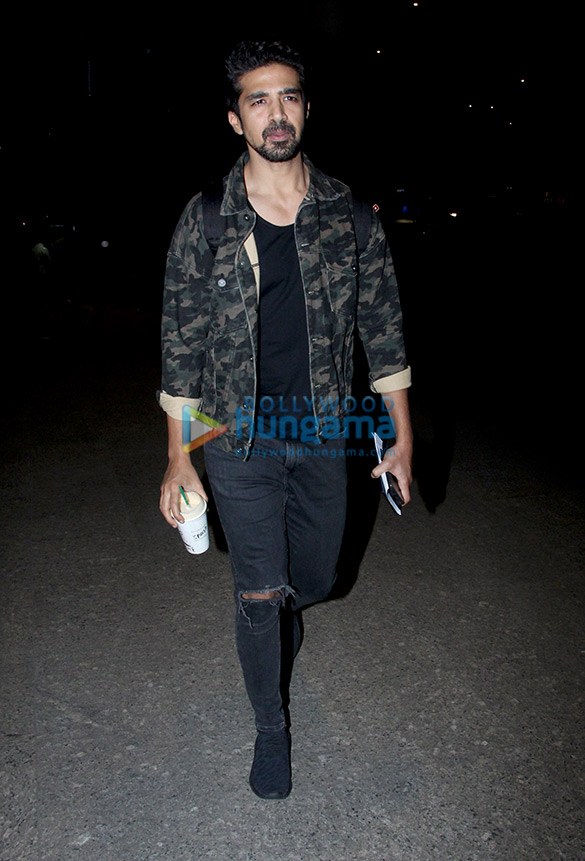 katrina kaif alia bhatt snapped at the airport 6