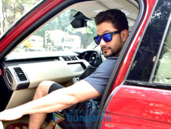 Kunal Khemu spotted in Juhu