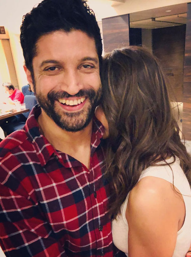 LOVE is in the air as Farhan Akhtar and Shibani Dandekar get cozy and cuddly