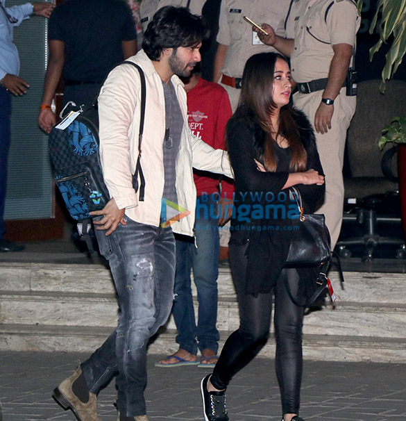 ranveer singh deepika padukone and others snapped at the airport 2 6