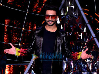 Ranveer Singh, Sara Ali Khan and Rohit Shetty snapped on sets of Indian Idol promoting their film 'Simmba'