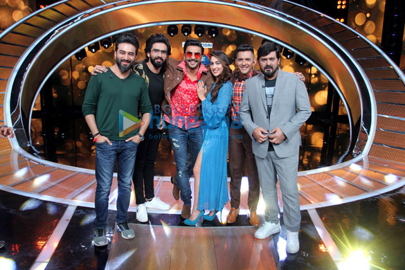 ranveer singh and sara ali khan snapped on the sets of sa re ga ma for simmba promotions 2