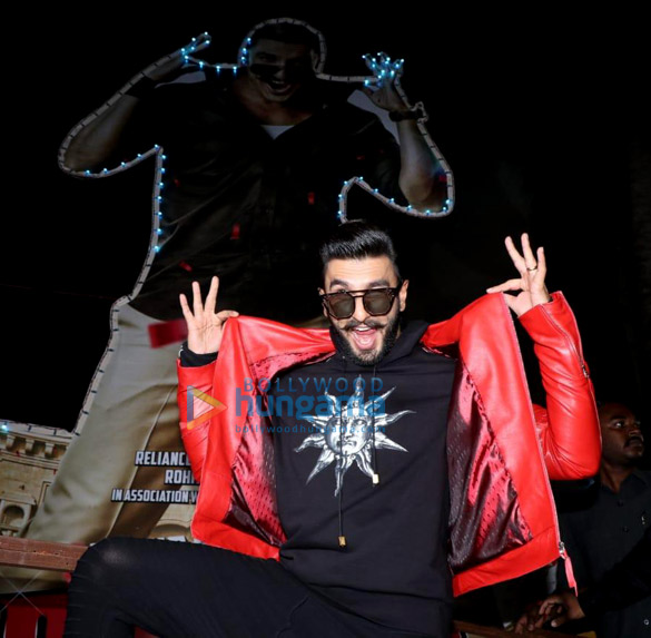 rohit shetty ranveer singh snapped at gaiety theatre in bandra 01 6