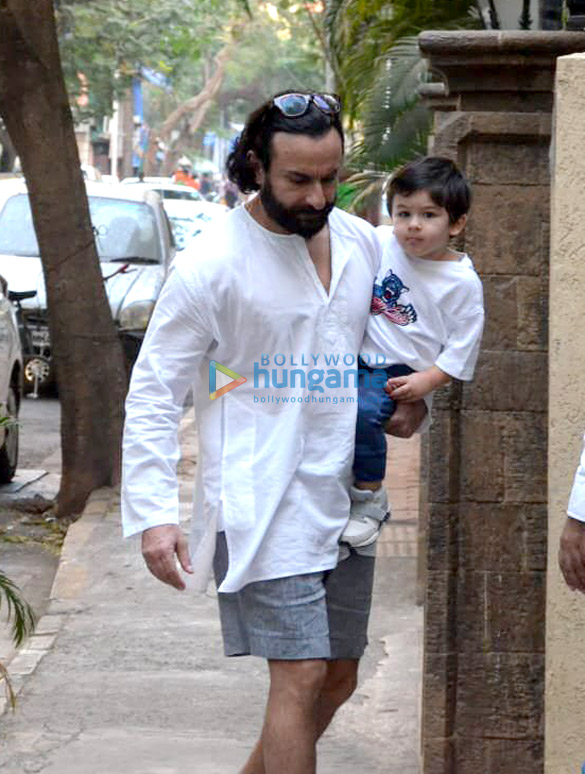 saif ali khan and taimur ali khan spotted in bandra 1 5