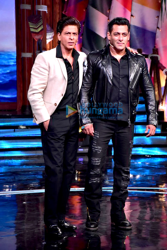 Salman Khan and Shah Rukh Khan snapped on the set of Bigg Boss 12