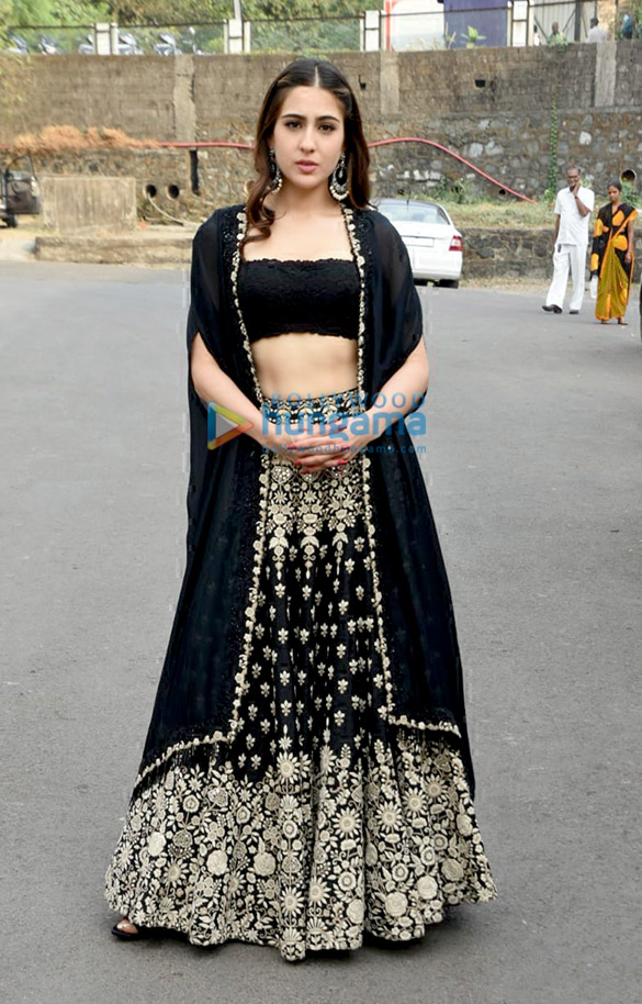 sara ali khan snapped at the reliance studio for kedarnath promotions 1
