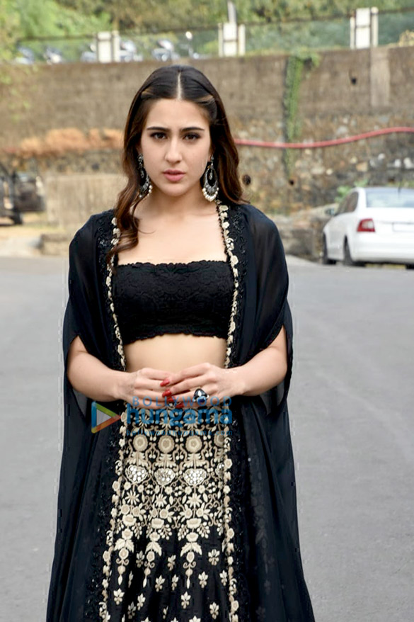 sara ali khan snapped at the reliance studio for kedarnath promotions 5