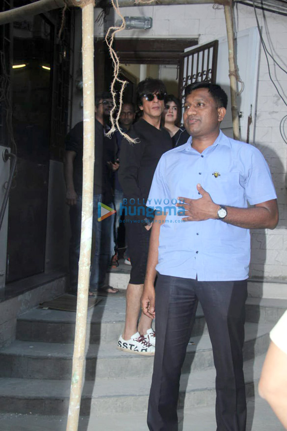 Shah Rukh Khan spotted at a recording studio in Bandra