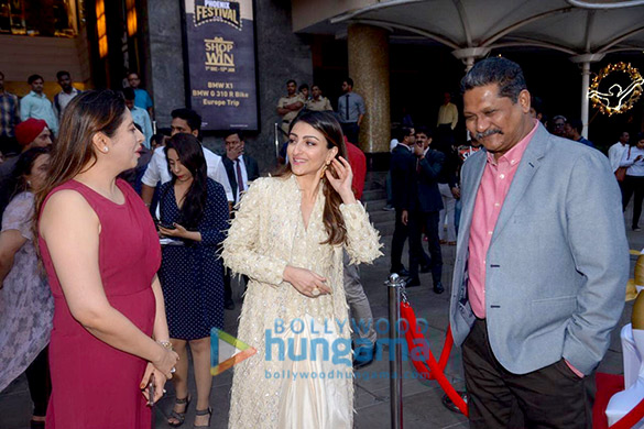 soha ali khan snapped at the inauguration of xmas decor inspired by the nutcracker ballet 2