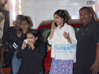 Sonam Kapoor Ahuja spotted on location of a shoot in Andheri