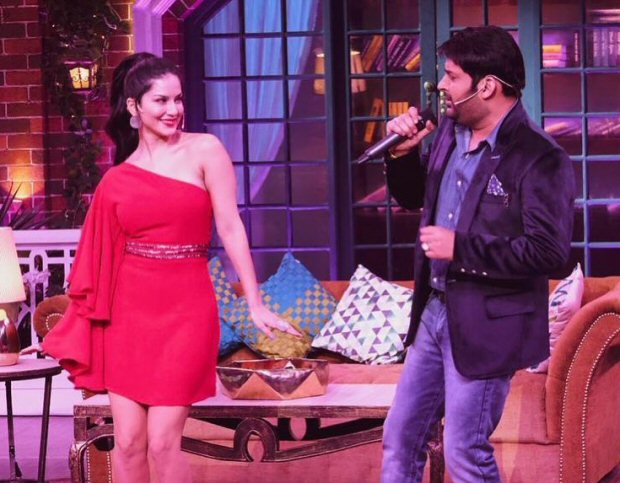 Sunny Leone indulges in some on the sets fun and dance on the all new Kapil Sharma Show