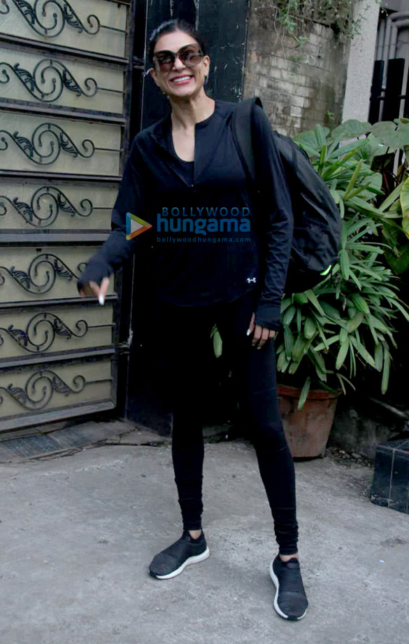sushmita sen spotted in bandra 4 3