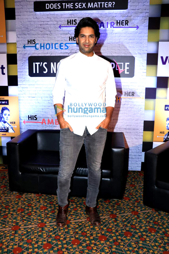 swara bhaskar sumeet vyas and purab kohli snapped during the launch of voot original web series its not that simple season 2 4