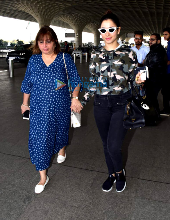 tamannaah bhatia urvashi rautela sunny deol and others snapped at the airport 1