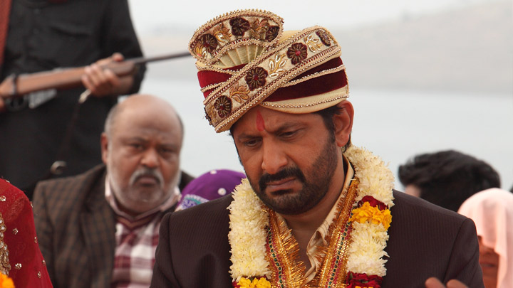 Theatrical Trailer (Fraud Saiyaan)
