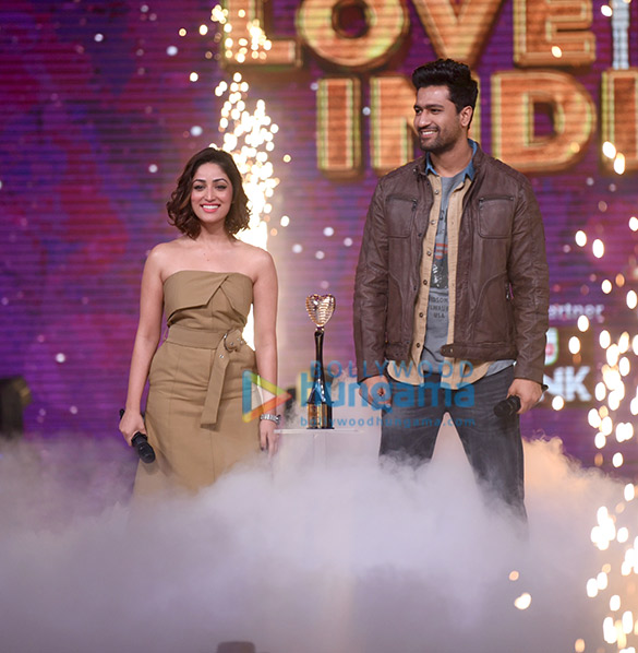 vicky kaushal and yami gautam snapped on sets of the reality show love me india grand finale 1