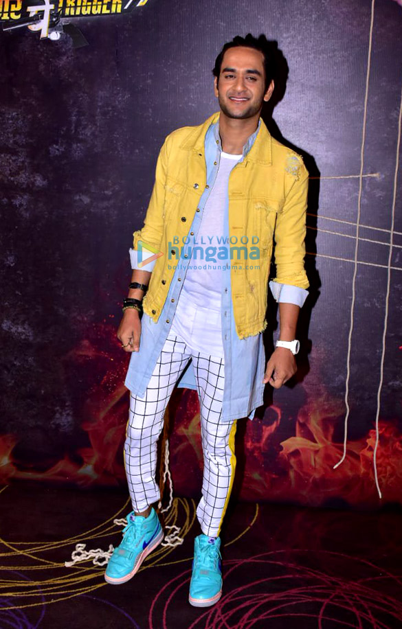 vikas gupta jasmine bhasin aditya narayan and others snapped at khatron ke khiladi press meet 6