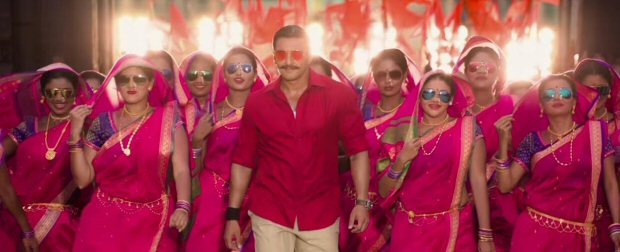 WHOA! Did you know Rohit Shetty shot Ranveer Singh 'Aala Re Aala' song in Simmba with 1800 dancers