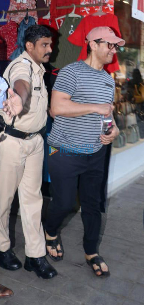 aamir khan snapped in bandra 1 3