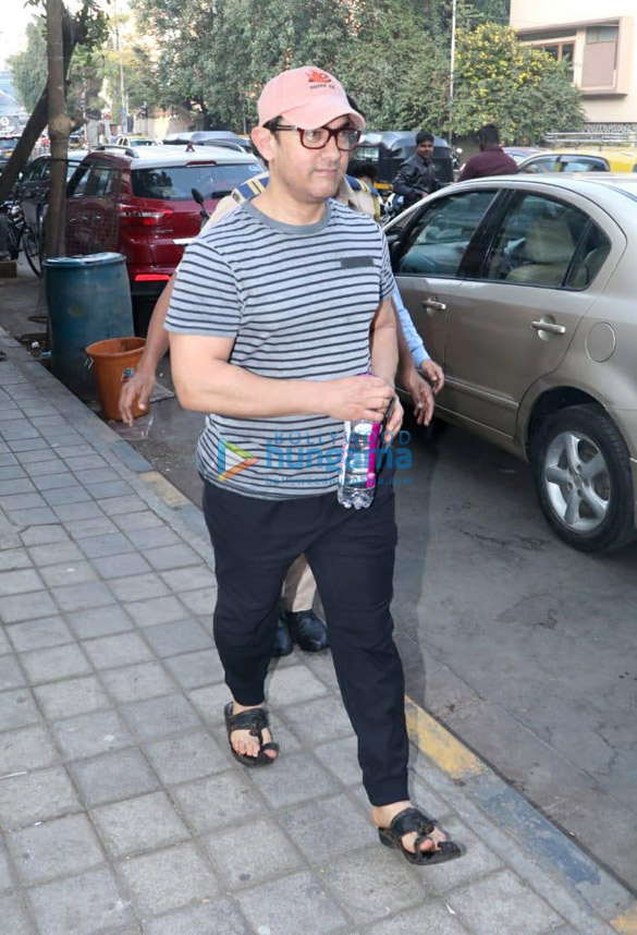 aamir khan snapped in bandra 4 4