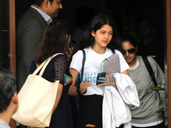Akshay Kumar and Twinkle Khanna snapped at the airport