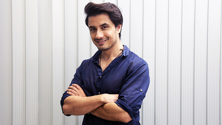Ali Zafar: “Ye jo narrative of HATE hain, wo hamesha DESTRUCTION hi leke aata hai” | India | Pakistan Ali Zafar: “Ye jo narrative of HATE hain, wo hamesha DESTRUCTION hi leke aata hai” | India | Pakistan