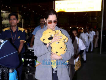 Alia Bhatt, Anil Kapoor, Danny Denzongpa and others snapped at the airport