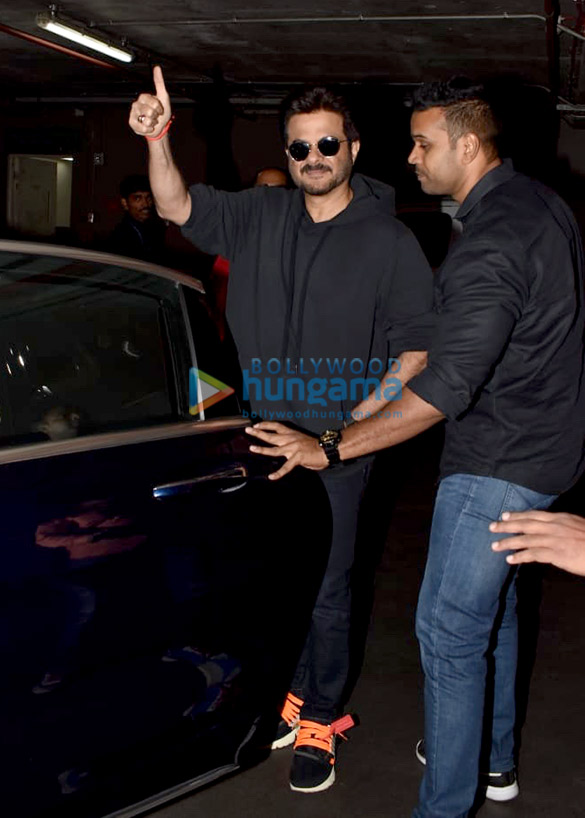 anil kapoor and sonam kapoor ahuja snapped at the airport 3