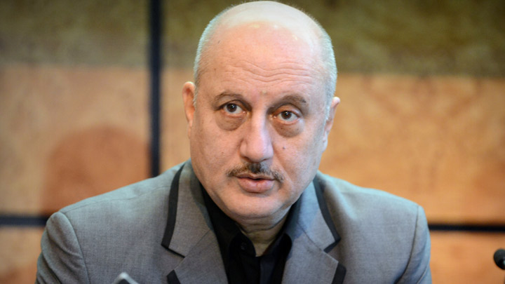 Anupam Kher: “We don’t have to send backwardness of India to Oscars”| The Accidental Prime Minister Anupam Kher: “We don’t have to send backwardness of India to Oscars”| The Accidental Prime Minister