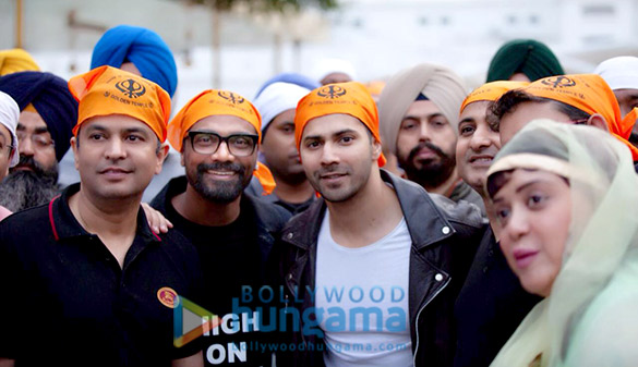 bhushan kumar remo dsouza varun dhawan and lizelle dsouza snapped at the golden temple amritsar 4