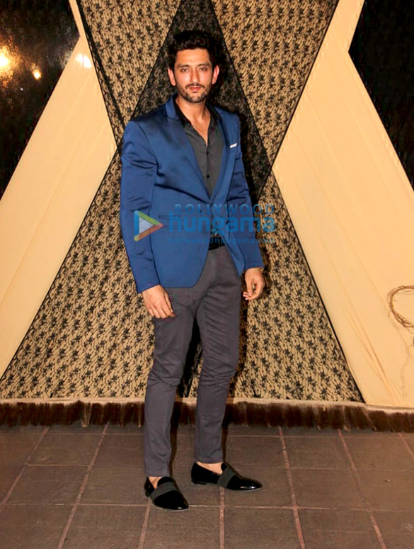 celebs grace mukesh bhatts daughter sakshi bhatts wedding reception 28