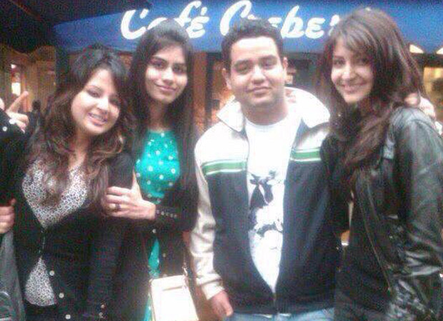 THROWBACK THURSDAY - Anushka Sharma and M S Dhoni’s wife Sakshi Dhoni are classmates and here’s the proof! THROWBACK THURSDAY - Anushka Sharma and M S Dhoni’s wife Sakshi Dhoni are classmates and here’s the proof!