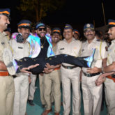 Ranveer Singh gets bashed on Instagram for his inappropriate picture with police officials at Umang 2019