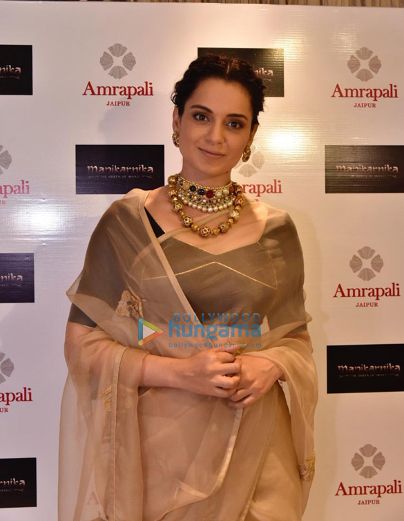 kangana ranaut snapped at the launch of manikarnika the queen of jhansi collection at amrapali store 4