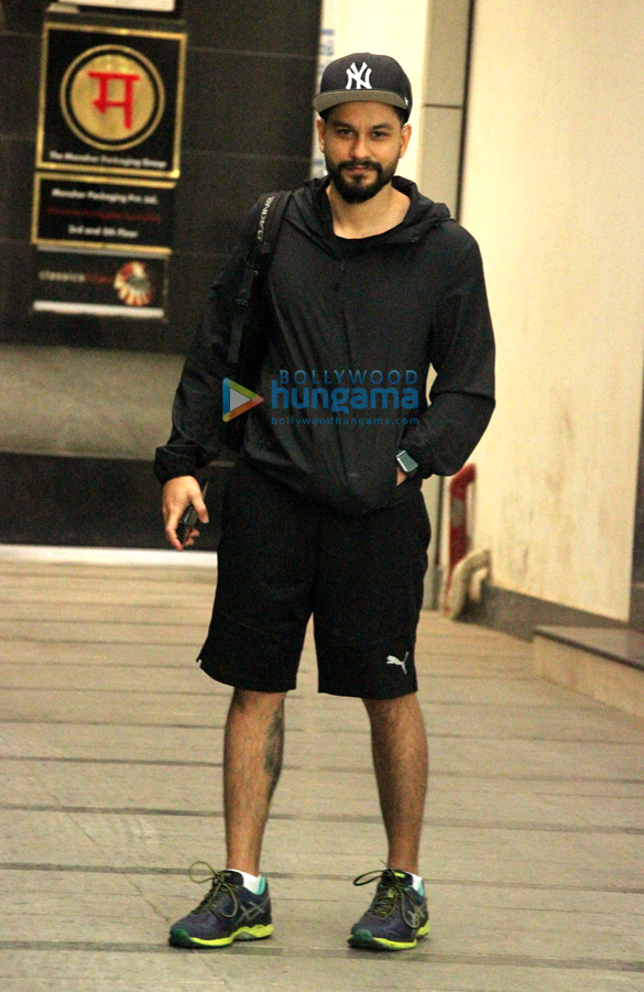 kunal khemu snapped at the gym 4