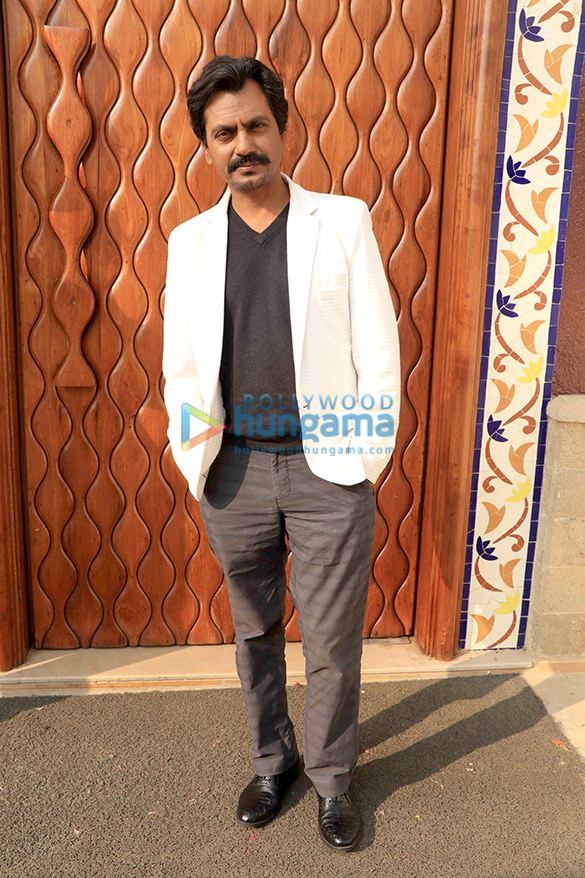 nawazuddin siddiqui and amrita rao snapped during thackeray promotions 3