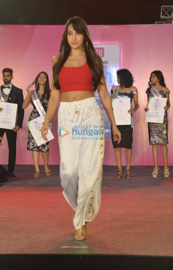 nora fatehi snapped at livon bombay times fresh face 2019 at inorbit mall malad 4