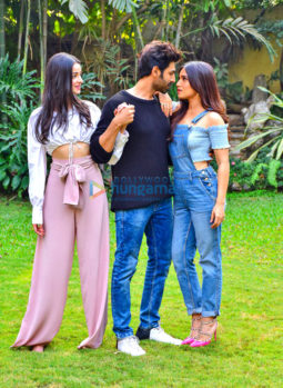 On The Sets Of The Movie Pati Patni Aur Woh