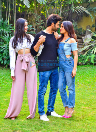 On The Sets Of The Movie Pati Patni Aur Woh