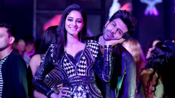 Movie Wallpapers Of Pati Patni Aur Woh