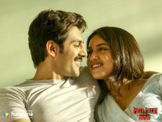 Movie Wallpapers Of The Movie Pati Patni Aur Woh