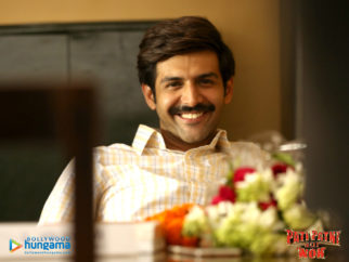 Movie Wallpapers Of The Movie Pati Patni Aur Woh