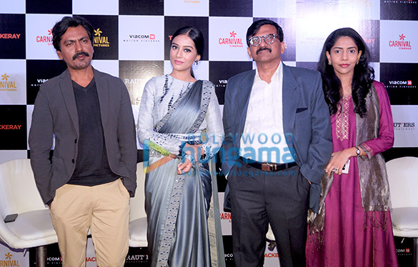sanjay raut nawazuddin siddiqui and amrita rao snapped at press conference in new delhi for thackeray promotions 2