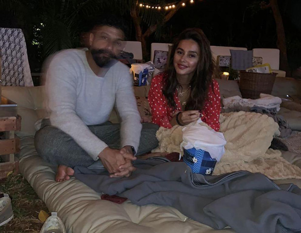 Shibani Dandekar enjoys a movie night in a romantic setting with boyfriend Farhan Akhtar on his birthday
