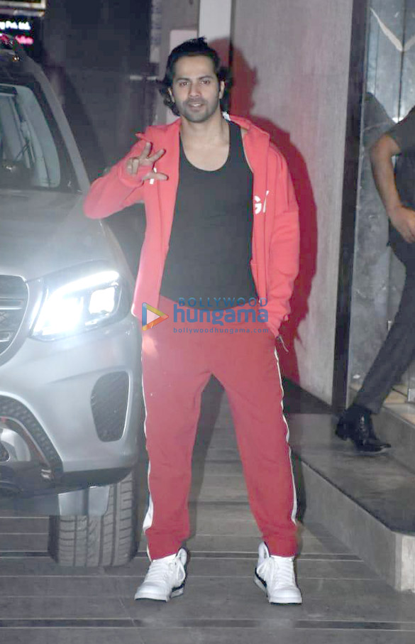 varun dhawan and nushrat bharucha snapped at the gym 4