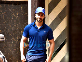 Varun Dhawan and Shahid Kapoor snapped at the gym in Juhu